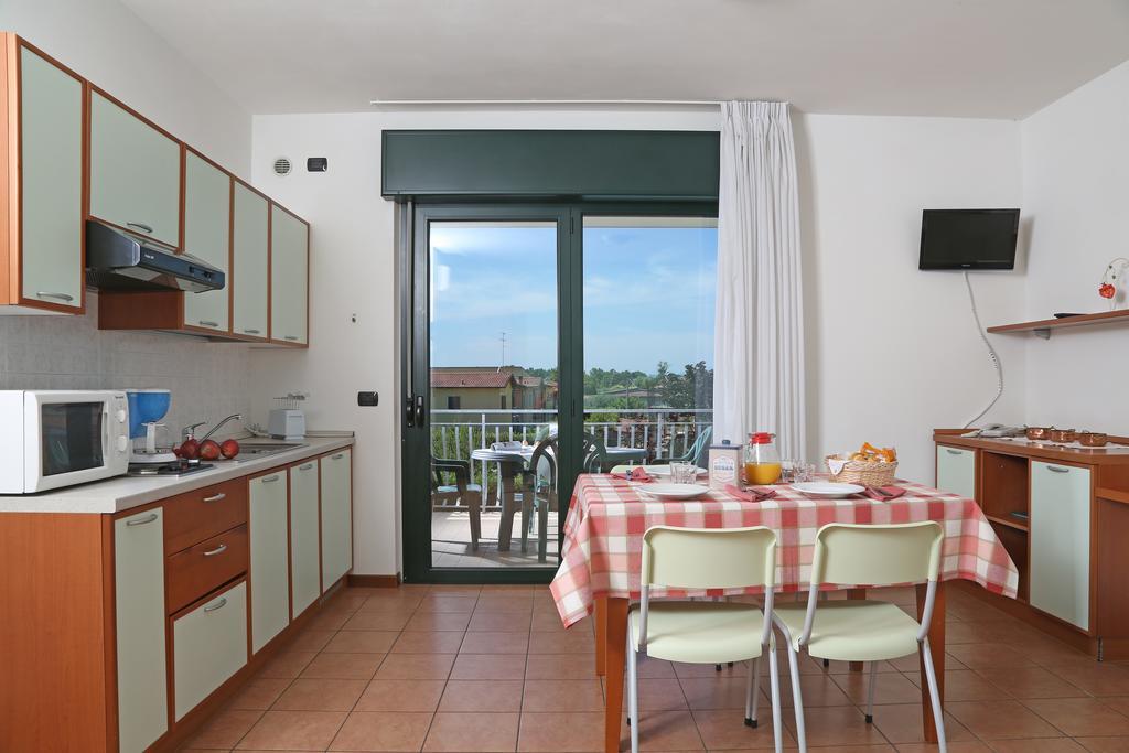 Nettuno Residence Hotel Peschiera del Garda Extérieur photo