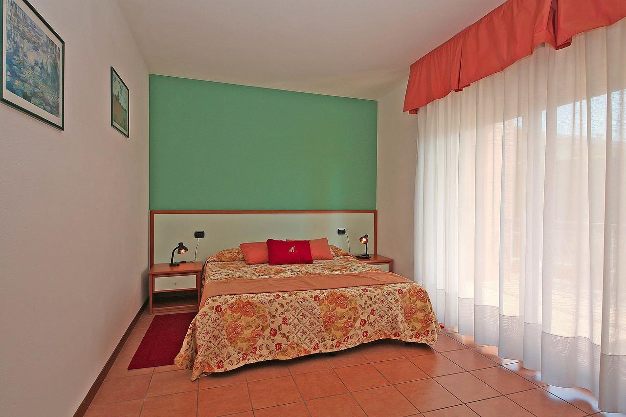 Nettuno Residence Hotel Peschiera del Garda Extérieur photo